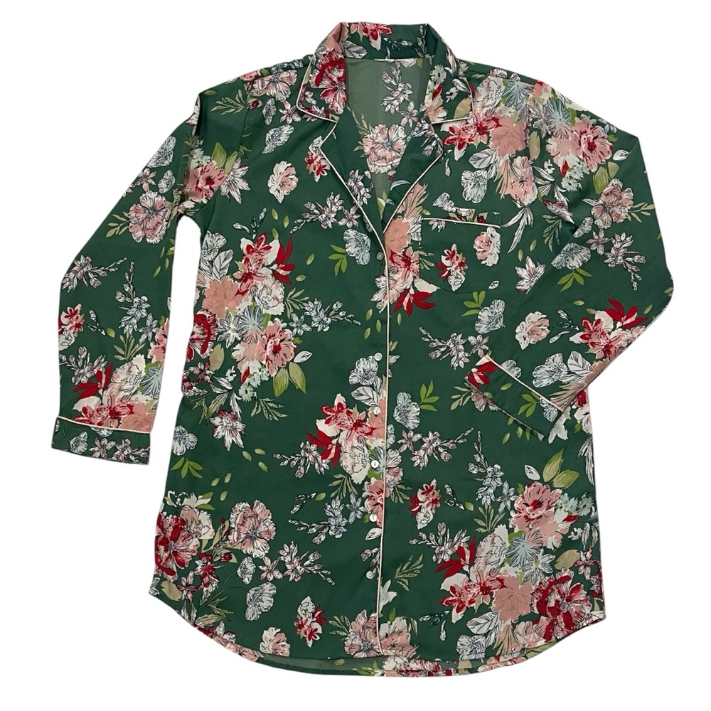 Cupcakes and Cashmere Green Floral Button Down Pajama Night Shirt Size Medium